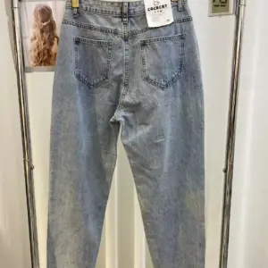 New product release K8629 ripped women's jeans