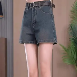 Hot denim shorts women's summer wear pants 2025 new thin thin small man A-line wide-leg pants