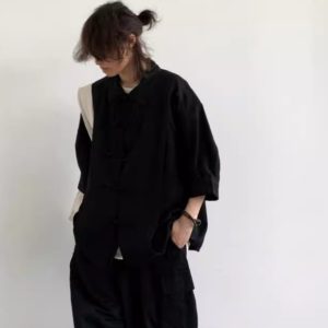 The summer model is worn with a national trendy new Chinese Hong Kong style youth shirt, a unisex couple, and a fashionable niche Tang jacket