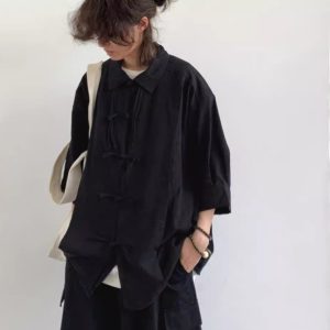 The summer model is worn with a national trendy new Chinese Hong Kong style youth shirt, a unisex couple, and a fashionable niche Tang jacket
