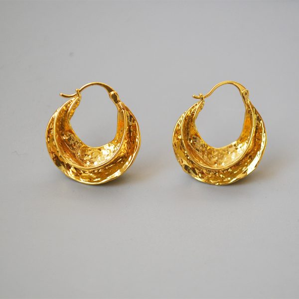 French Celi style Vintage hand-hammered embossed texture brass plated real gold swirl earrings earrings for women - Image 2