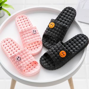Household slippers women's bathroom sandals and slippers leaking household indoor non-slip bath drag men's slippers home shower summer