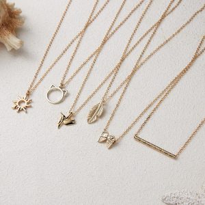 Cross-border popular European and American simple small animal necklace Hummingbird balance beam pearl necklace temperament women's clavicle chain