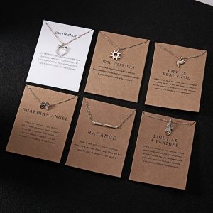 Cross-border popular European and American simple small animal necklace Hummingbird balance beam pearl necklace temperament women's clavicle chain