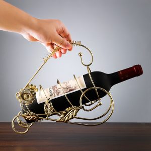 Light luxury wine rack ornaments, home wine bottles, wine cabinet decorations, dining table, home iron crafts, creative and modern