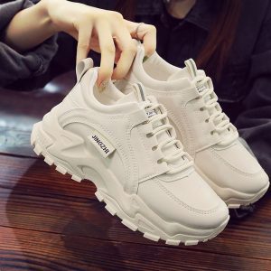 Spring and autumn women's shoes, new soft-soled daddy shoes, women's flat non-slip casual shoes, women's round toe, retro muffin bottom, versatile