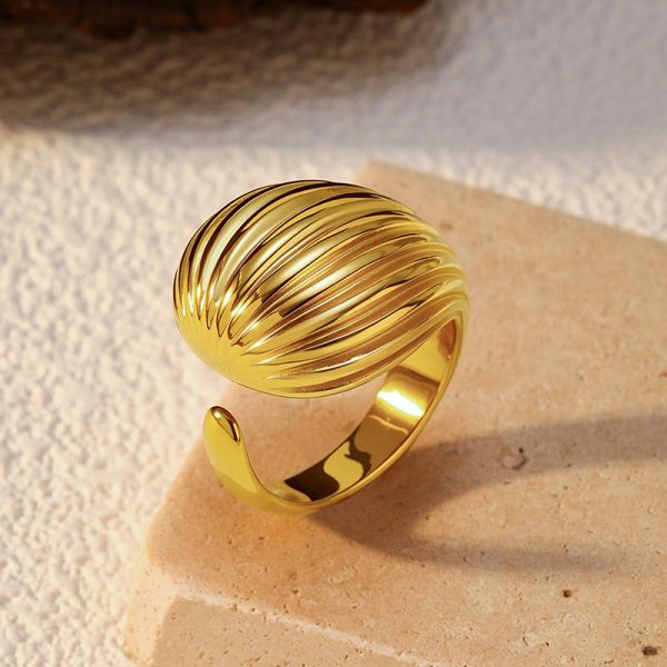 European and American fashion Internet celebrities hit glossy open butterfly rings, stainless steel, 18K gold-plated niche rings, jewelry, women - Image 2