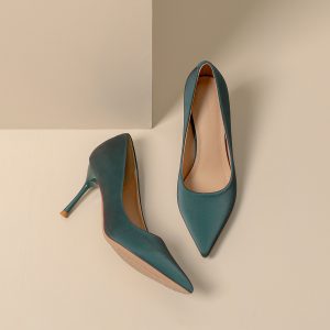 Thin heels, pointed toe, shallow mouth, niche high heel shoes, women's retro, spring and summer 2024 new banquet shoes, office shoes