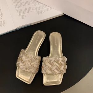 Internet celebrity flat slippers women's design sense niche casual braided belt summer slippers open toe wear one-line sandals