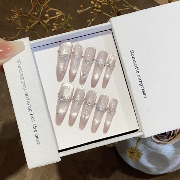 [Doomsday Dream] Premium chain broken diamond cat's eye three-dimensional relief rose flower doomsday dream nail patch - Image 4