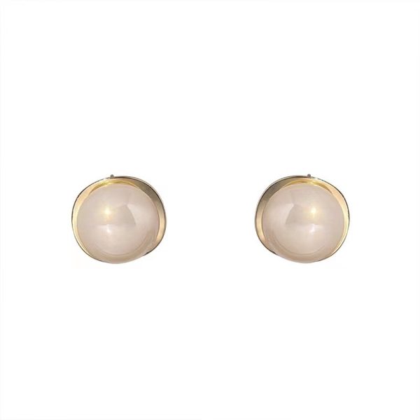 French vintage big pearl earrings, women's niche design, retro earrings, 2023 new trendy foreign style celebrity earrings - Image 5
