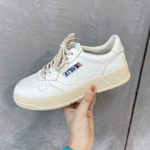 Genuine leather platform small white shoes women's 2025 new Korean niche versatile lace-up German training shoes casual sports board shoes tide