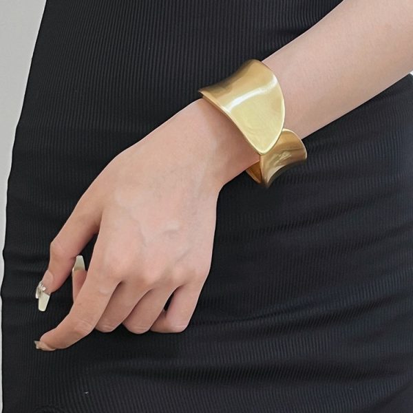 Gold bracelet opening, summer European and American exaggerated bracelets, personality glossy bracelets, non-fading, electroplating, glossy gold jewelry - Image 3