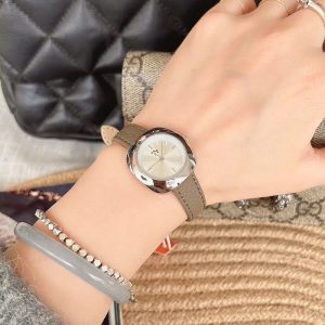 TT Tianta new cowhide Douyin popular mid-hand French retro women's gold net red belt ladies watch wholesale
