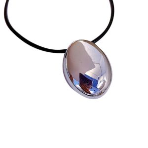 European and American cold style necklace, female niche fashion design, fashionable collarbone chain, three-dimensional irregular, light luxury necklace