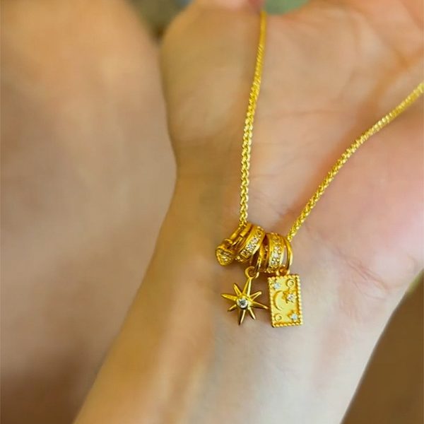 Little Red Book's popular star and moon mythical necklace female sunflower embellished little star DIY moonlight brand heart-shaped pendant - Image 4
