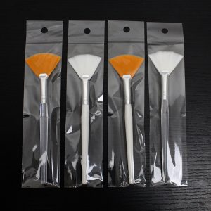 Beauty tools, fan-shaped brushes, fruit acid brushes, makeup brushes, beauty mask brushes, retouching essence brushes, single bag wholesale
