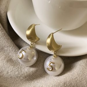 French light luxury pearl digital earrings women's 2024 new trendy earrings niche design high-end light luxury earrings