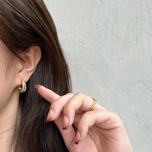Medieval style Italian brushed wheat ear knitted ear buckles French vintage Seiko high-end diamond set niche women's earrings