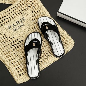 Genuine leather strap flip flops women's summer outerwear 2024 Internet celebrity fashion trend clip-toe flat beach sandals