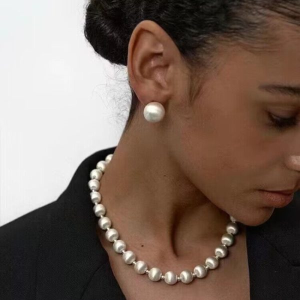 New fashion heavy industry silver brushed stud earrings women's light luxury retro niche design high-end spring and autumn ball necklace