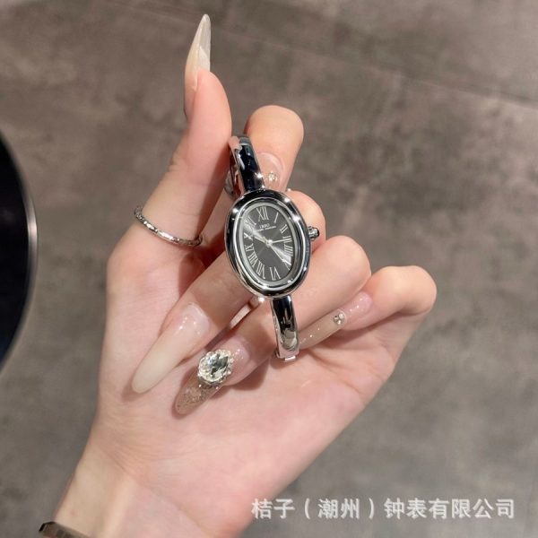 IBSO bracelet, quartz watch, small dial, niche light luxury temperament, Roman scale, oval, vintage cross-border, 1189