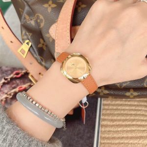 TT Tianta new cowhide Douyin popular mid-hand French retro women's gold net red belt ladies watch wholesale