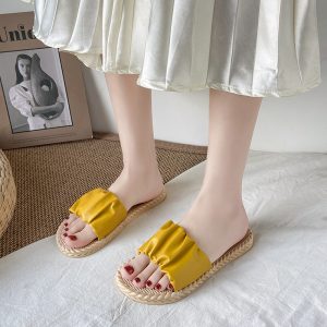 Sandals women's outer wear fashionable slippers 2024 new summer versatile can get wet and go out to the beach sandalsins
