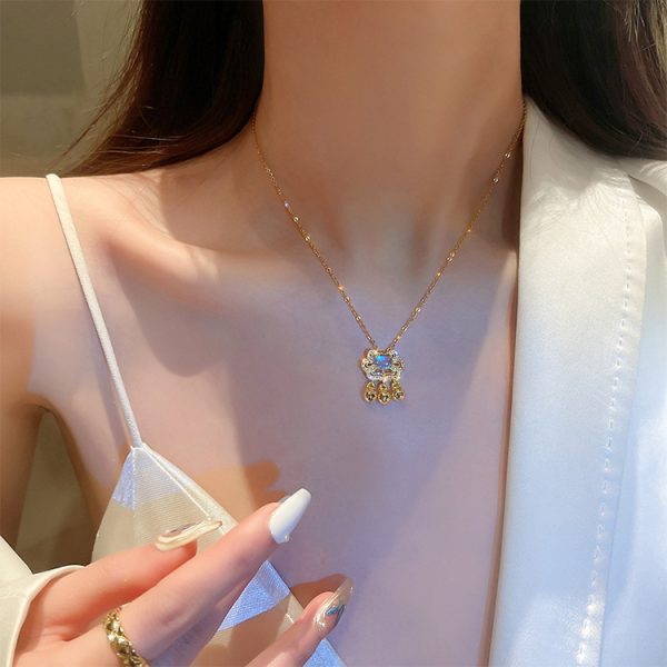 Titanium steel non-fading necklace women's Japanese and Korean style collarbone chain light luxury niche design sense simple temperament pendant accessories - Image 3