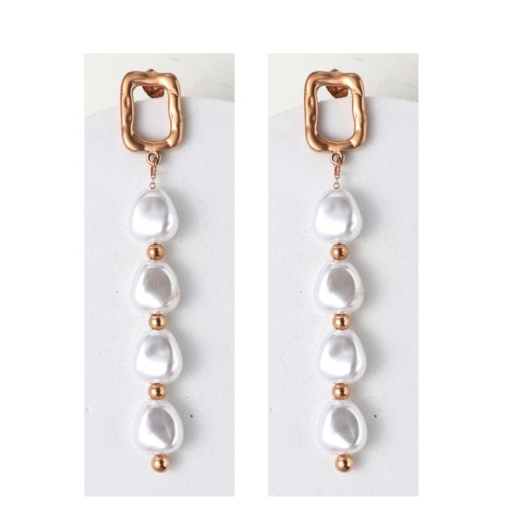 Niche simple faux pearl long earrings French versatile atmospheric twist love earrings fashion accessories - Image 2