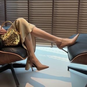 French socialite ~ sheepskin 8.5cm thin heel single shoes women's spring pointed toe OL business patent leather pointed toe nude high heels trend