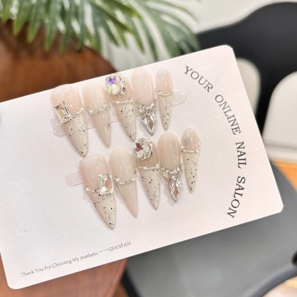 Pure desire French hand-worn nail burst shiny ice transparent nude diamond ball nail patch high-end nail piece whitening - Image 4