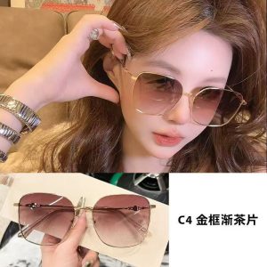 The new Korean large-frame slimming sunglasses anti-UV sunshade retro metal frame can be matched with myopic sunglasses for women