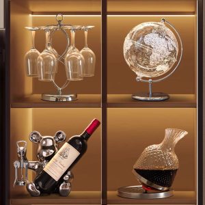 Violent bear red wine rack ornaments, light luxury, high-end home, living room, sideboard, wine cabinet decorations, high-end soft decoration