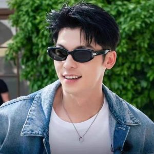 Flowers and teenagers with the same GM sunscreen sunglasses, women's high-end cat's eye, European and American Internet celebrity sunglasses, UV protection