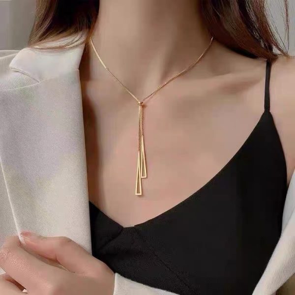 Cold wind triangle sweater chain female autumn and winter ins metal wind niche long necklace geometric pull necklace - Image 4