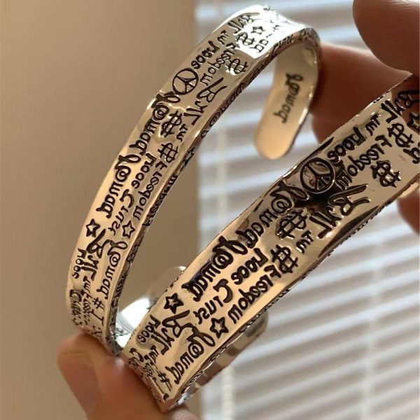 Vintage graffiti high-end sense bracelet light luxury retro exquisite cold style graffiti jewelry vintage versatile hip hop bracelet