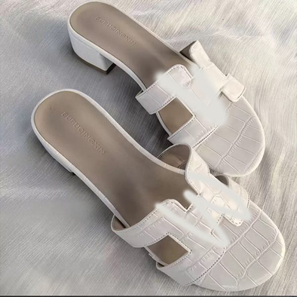 Real sheepskin summer lazy H sandals are fashionable and versatile, beach flats, ins, trendy white slippers for women to wear - Image 2