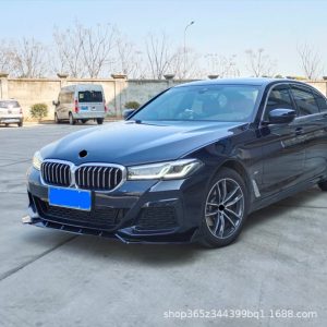 It is suitable for BMW 5 Series G30 late 21-23 front lip three-stage modified front shovel small surround kit