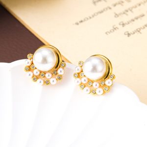 French simple retro pearl stud earrings, 925 silver needles, micro-inlaid zirconia, versatile, small fragrance earrings, light luxury and high-end