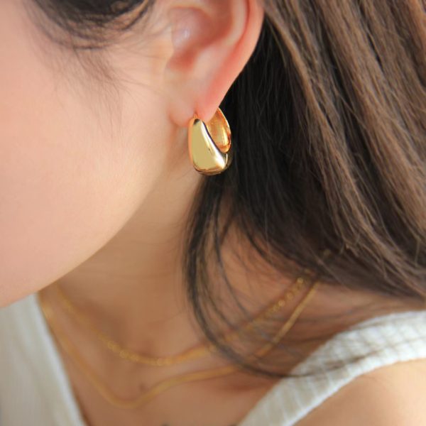 French vintage CELI metal brass gold-plated earrings European and American cross-border cold wind high quality earrings jewelry wholesale - Image 3
