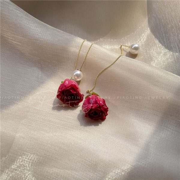 Super fairy design sense immortal rose real flower earrings French retro court style earrings Dongdamen earrings female - Image 4