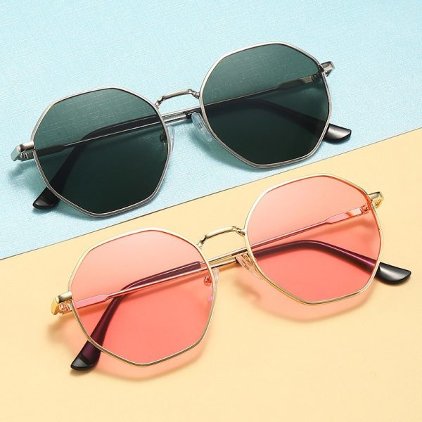 Fashion retro full rim sunglasses metal frame trendy sunglasses for men and women going out for travel street photography sunglasses