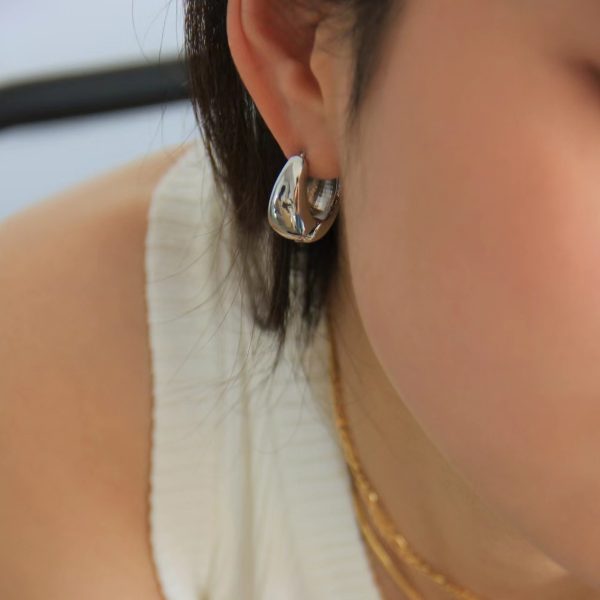 French vintage CELI metal brass gold-plated earrings European and American cross-border cold wind high quality earrings jewelry wholesale - Image 2