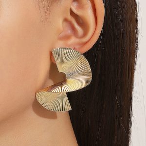European and American cross-border personality temperament is fashionable, geometric earrings, women's retro spiral fan leaf earrings, unique earrings