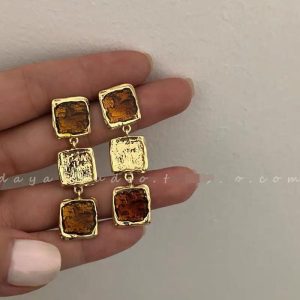 Baroque retro French resin square long earrings simple temperament Hong Kong style niche design ins earrings