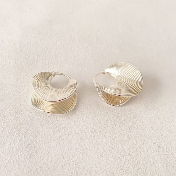 French vintage irregular record brushed texture earrings copper plated real gold personality fashionable light luxury niche earrings for women - Image 3