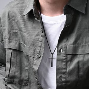 European and American hot selling stainless steel men's Bible verse cross necklace versatile and high-end sense does not fade side engraving