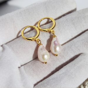 Vintage French Girls Natural Baroque Pearl Earrings Elegance Natural Pearl Earrings Vintage Earrings 44