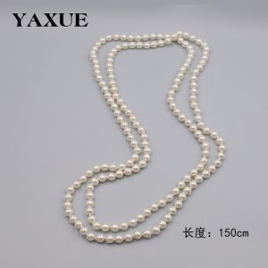 European and American cross-border explosive fashion temperament, versatile glass pearl long women's necklace, simple and hot-selling sweater chain jewelry